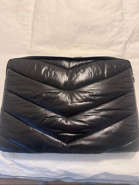 Cara’s Athleta Black Quilted Chevron Laptop Sleeve - Women Other